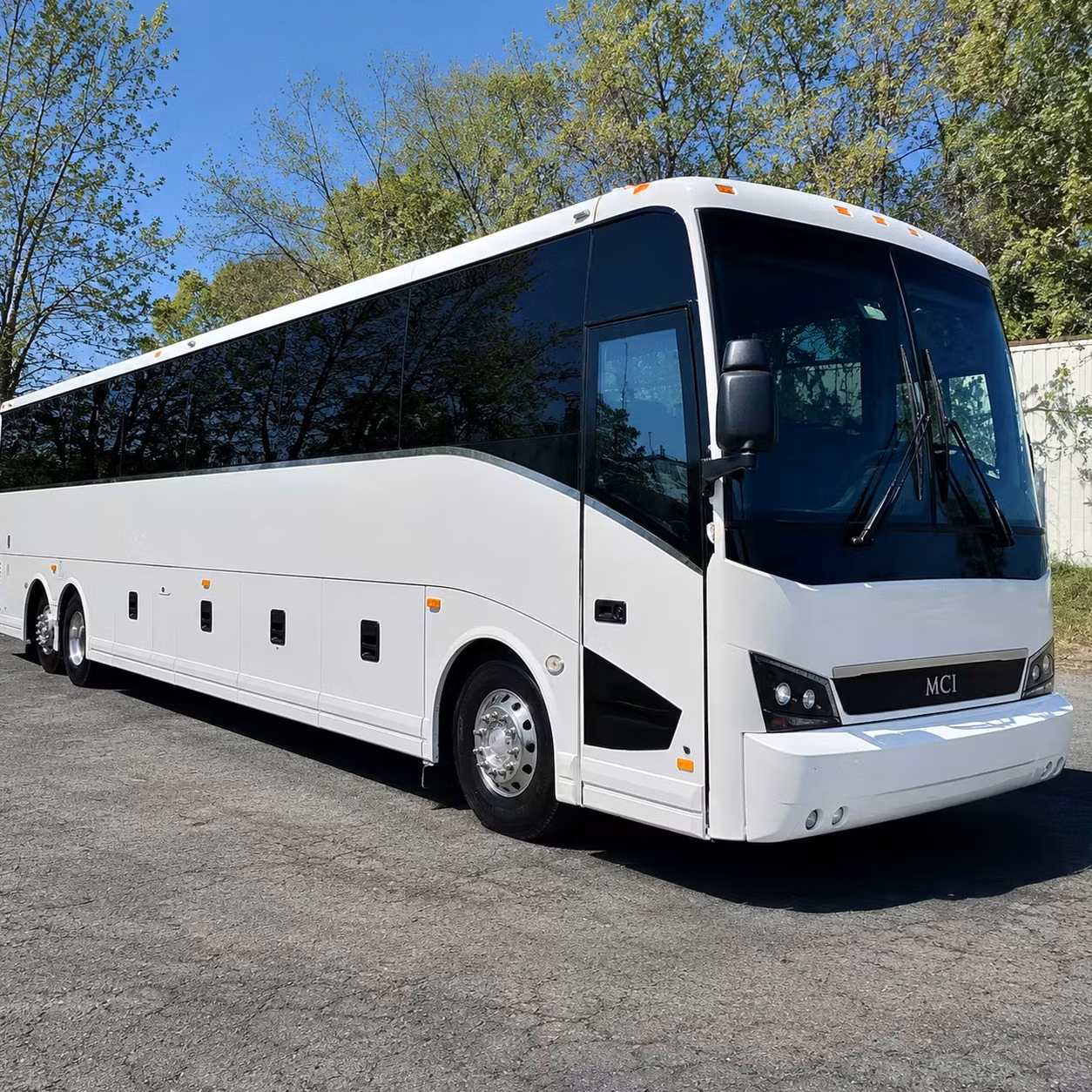 let charterbusrentalcharlotte com handle the ride to spectrum center for your next big show